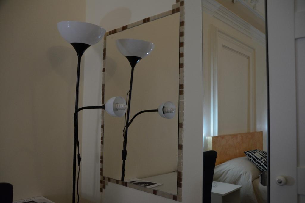 Catania Etnea Bed And Breakfast Δωμάτιο φωτογραφία
