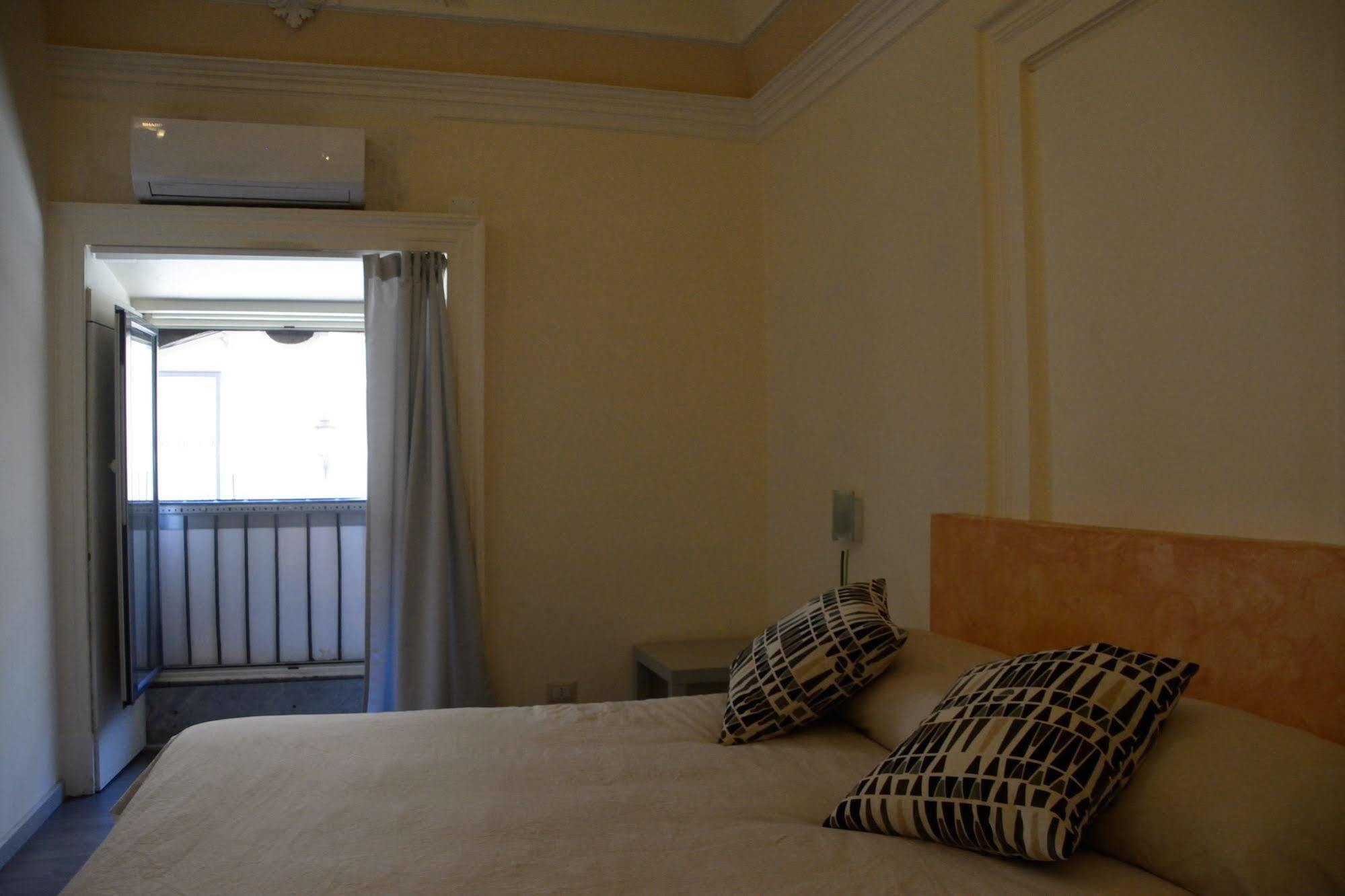 Catania Etnea Bed And Breakfast Εξωτερικό φωτογραφία