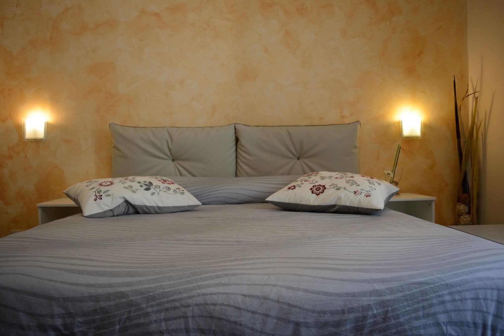 Catania Etnea Bed And Breakfast Εξωτερικό φωτογραφία